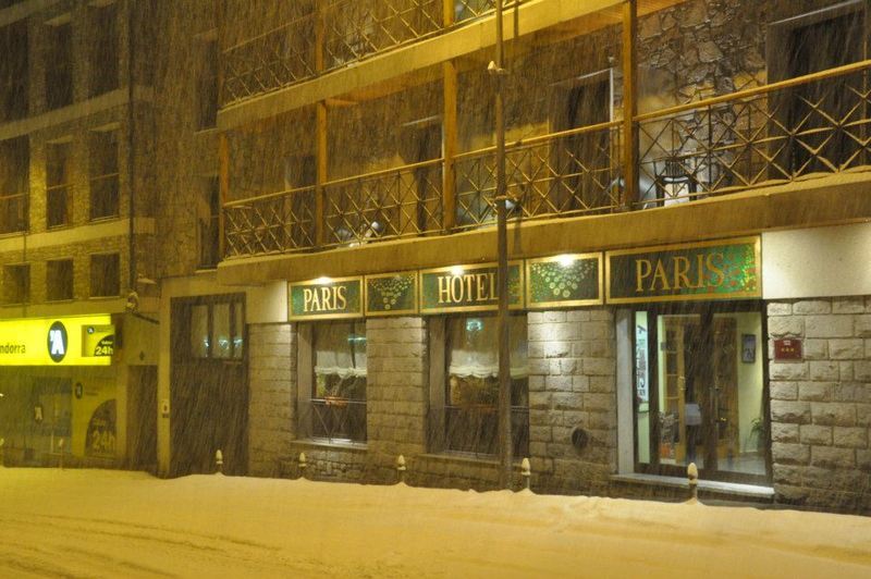 Yomo Petit Paris 호텔 엔캄 외부 사진